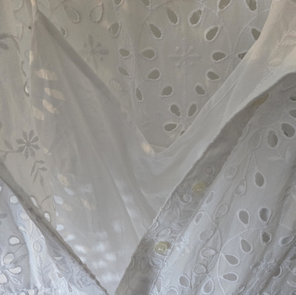 Jcrew White Eyelet Short Sleeve Dress - Lightweight Summer Style - Picture 5 of 5